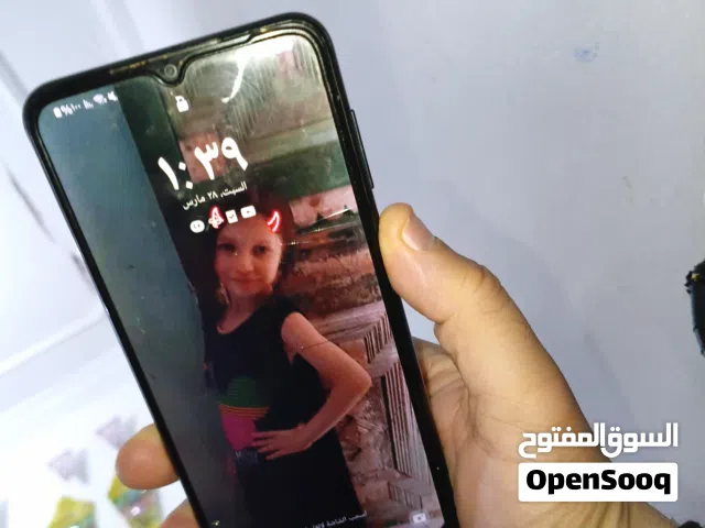 سامسونج a04 تليفون بحاله جيدهفيه كسر في الشاشه