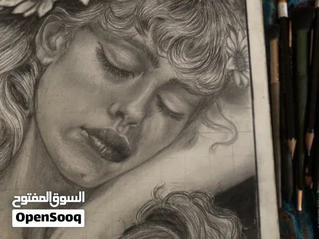 لوحة فتاه مرسومه يدويا