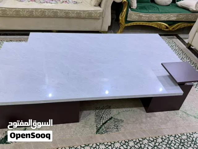 طاولة لتقديم الطعام للبيع
