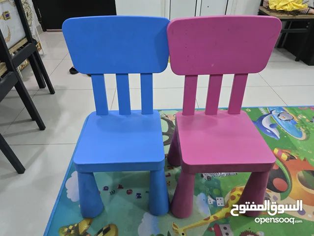 I want to sell my kids chairs urgently sell only serious buyers can contact good condition