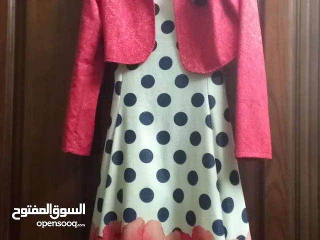 فساتين بحال الجديد بلبسو من عمر 7 لااا 10 سنوات سعر القطعه 5 دنانير يوجد خدمة توصيل