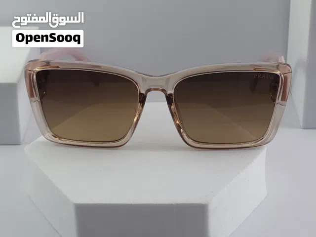 نظارة برادا  – قطعة فنية تجمع بين الأناقة الإيطالية العريقة