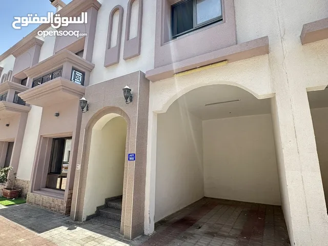 290 m2 4 Bedrooms Villa for Rent in Muscat Seeb
