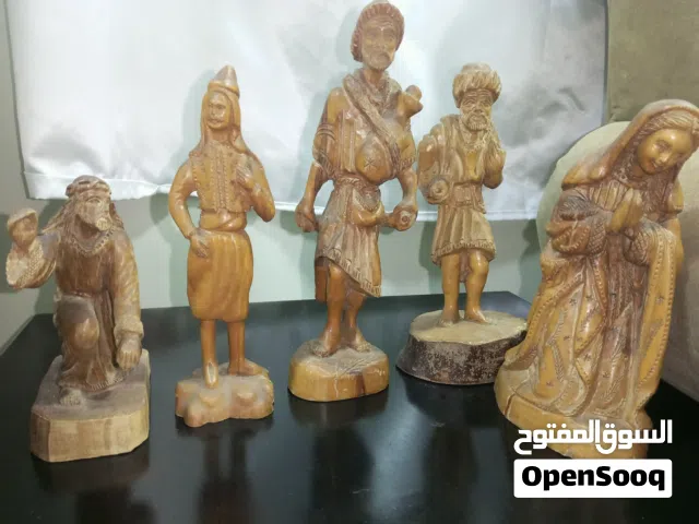 منحوتات خشبية