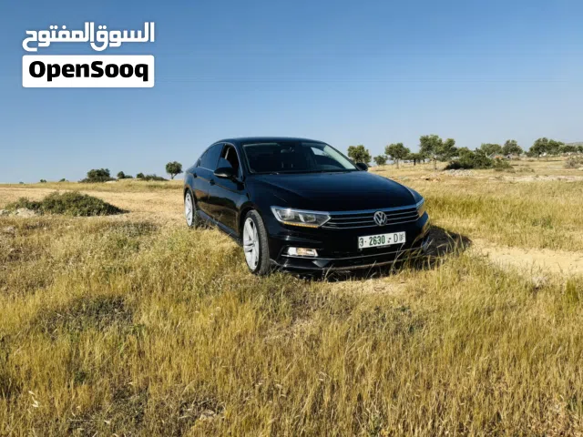 2016 فولكسفاغن باسات Standard