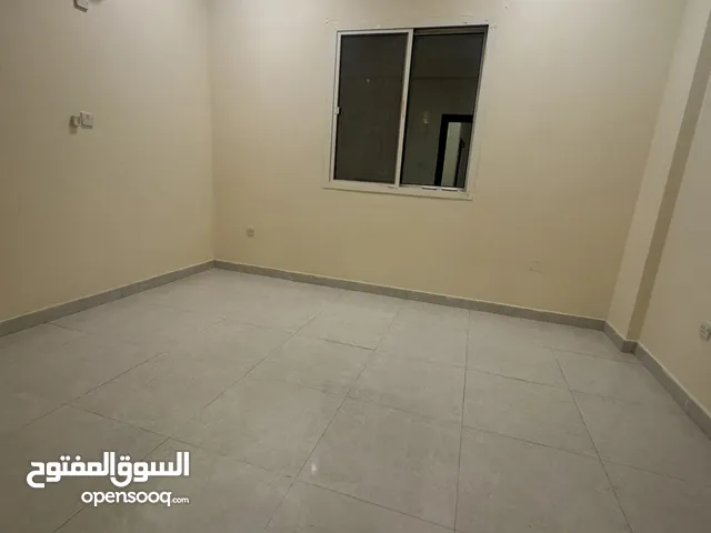 شقه للإيجار بالدوحه الجديده