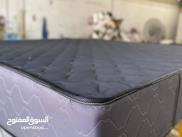 فرشات ضغط ومفرد يوجد خدمه توصيل لباب المنزل