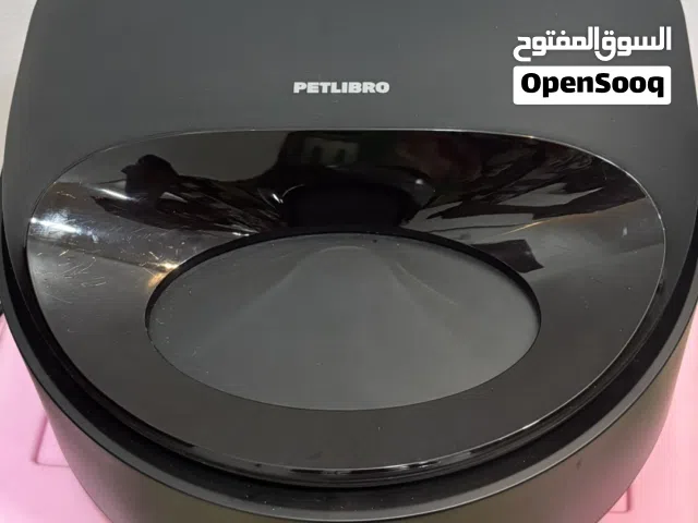 automatic cat/dog feeder with app. جهاز اكل تلقائي للقطط والكلاب