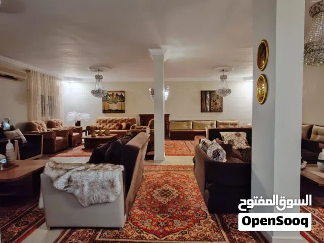 100 m2 4 Bedrooms Townhouse for Sale in Derna Other