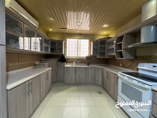 مطبخ ومستودع