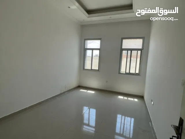 3550 ft 4 Bedrooms Villa for Rent in Ajman Al Yasmin