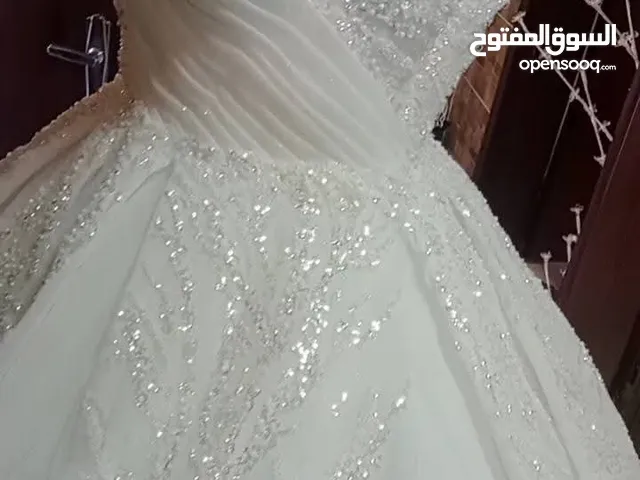 بدلة عروس جديدة