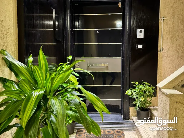 230 m2 3 Bedrooms Apartments for Sale in Cairo Zahraa Al Maadi