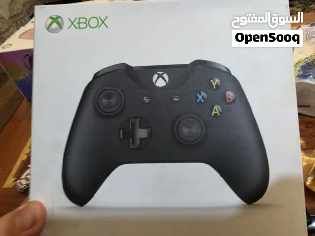 يدة Xbox  جديدة اصلية ما مفتوحه لون اسود