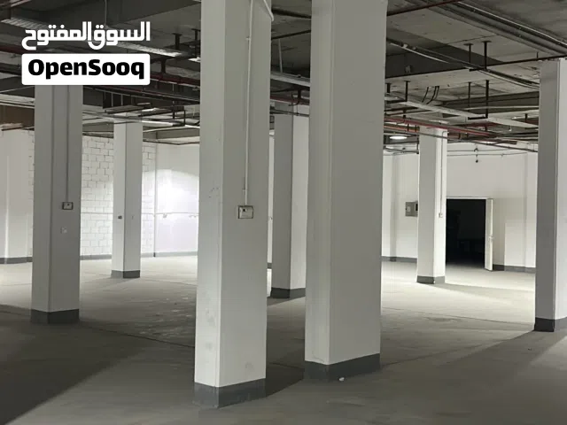 للايجار مبني كامل بالشويخ الصناعية