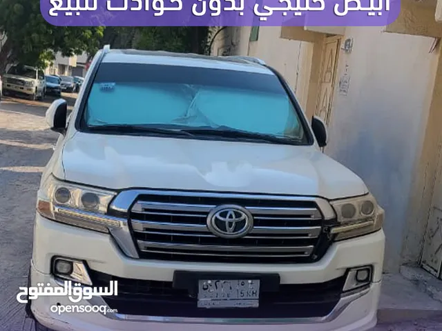 Used Toyota Land Cruiser in Sharjah