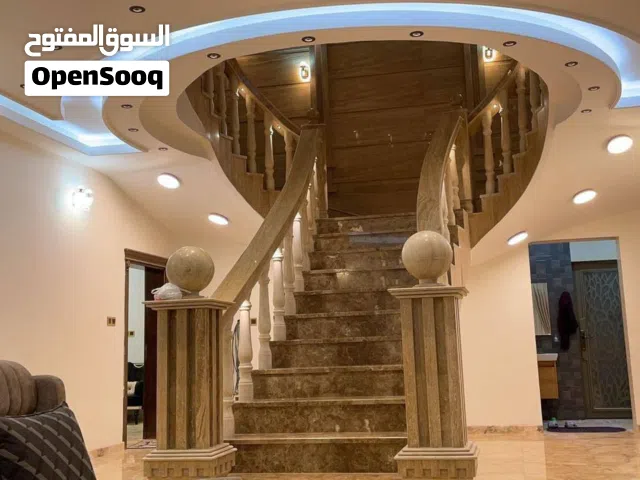 400 m2 More than 6 bedrooms Villa for Sale in Basra Hai Al-Zuhor
