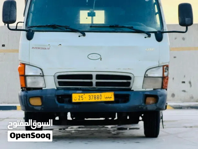 2005 هيونداي H 100