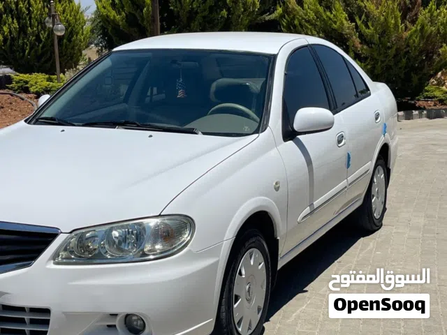 2011 نيسان صني Standard