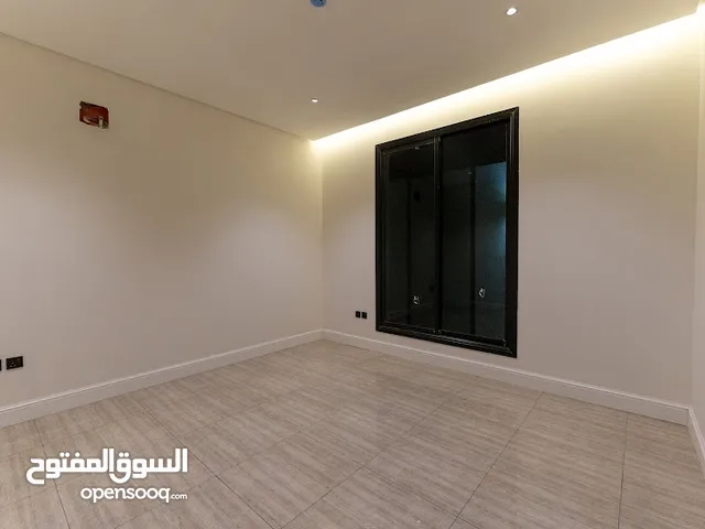 170 m2 3 Bedrooms Apartments for Rent in Al Riyadh Hai Al-Awali