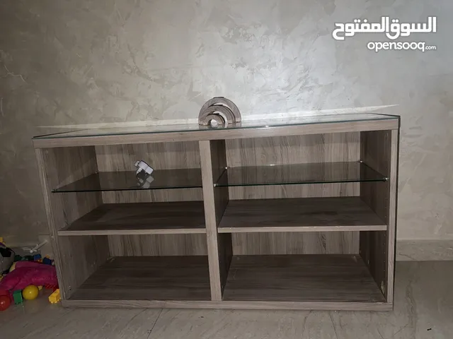طاوله زينه للمعيشه ممتازه مافيها ولا خدش