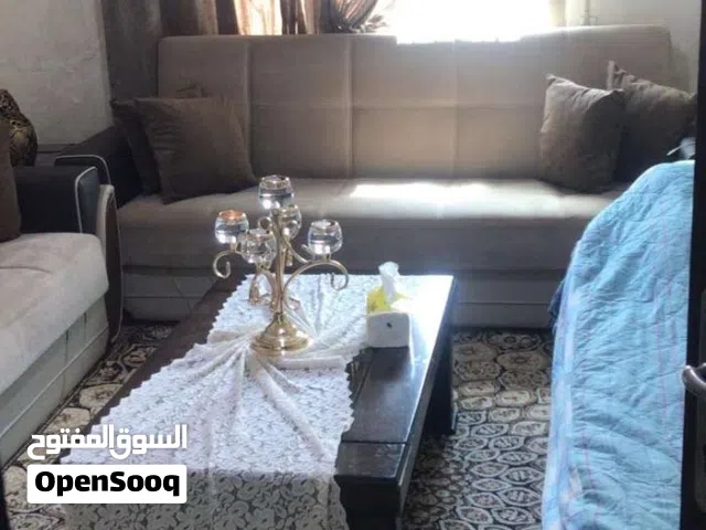 شقة مع روف للبيع