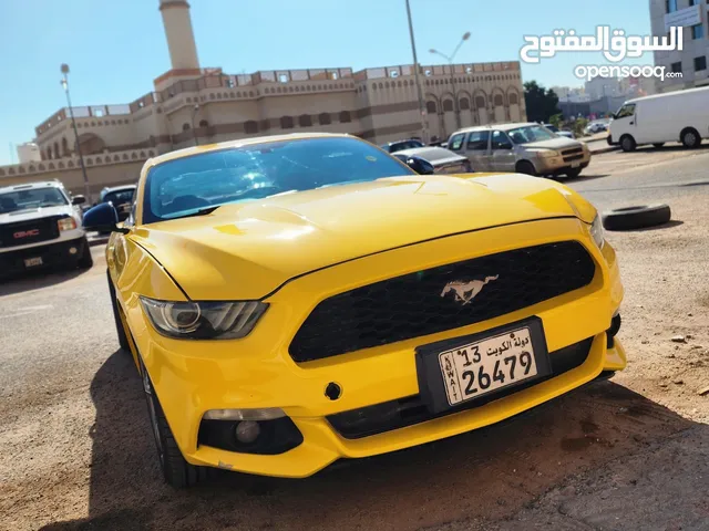 Mustang 2015  low km 6 cylinder