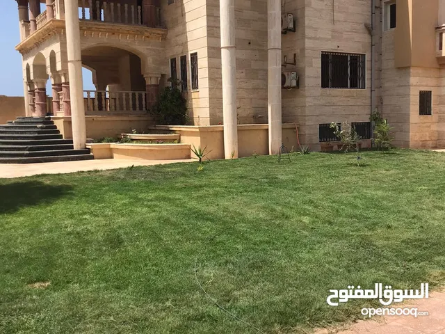 1200 m2 More than 6 bedrooms Villa for Rent in Tripoli Abu Naw'was