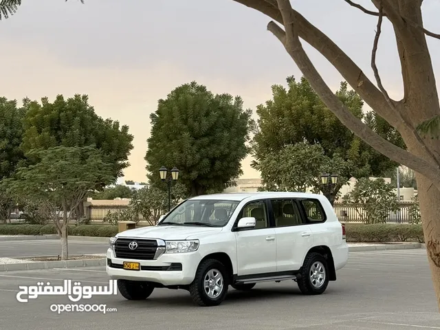 Used Toyota Land Cruiser in Muscat