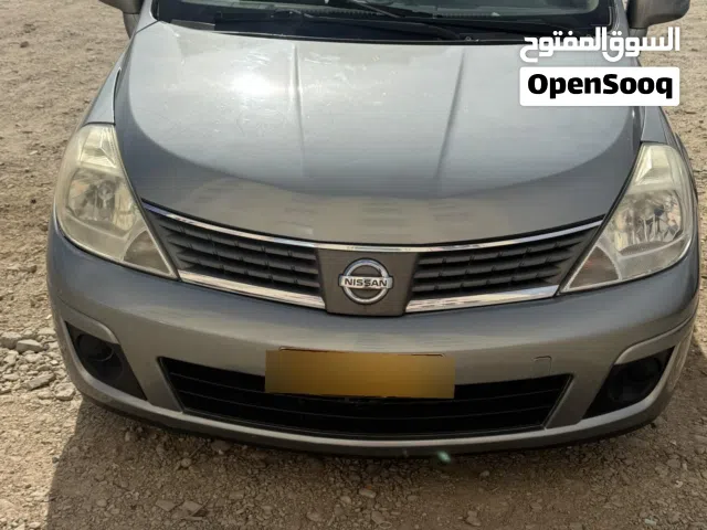 نيسان فيرسا