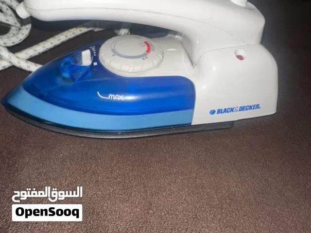 للبيع مكواة سفر صغيره  ماركة Black & Decker بحالة ممتاز