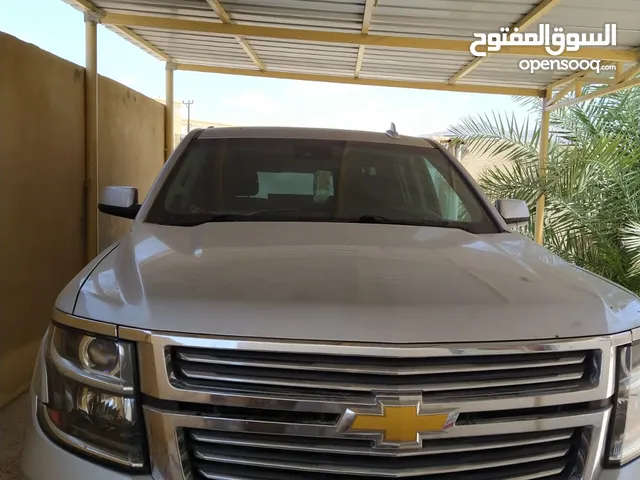 Used Chevrolet Suburban in Al Dakhiliya