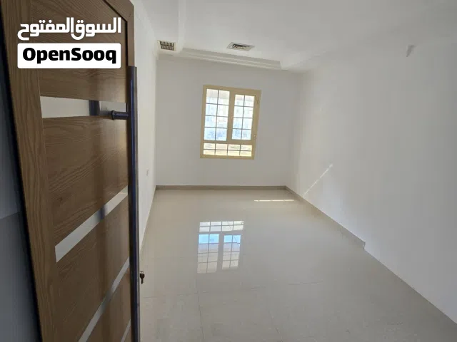 لايجار شقه سكني او استثماري بالسالمية موقع مميز لبنات وعوايل جميع الجنسيات