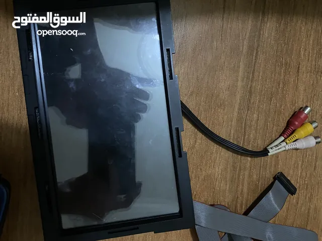 شاشة هيونداي ايونيك اصلية كبيرة مع فريم وكامل قطعها شغالة 100% بدون اي مشاكل