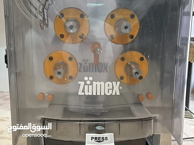 للبيع ماكينة عصر برتقال ZUMEX VERSATILE PRO �