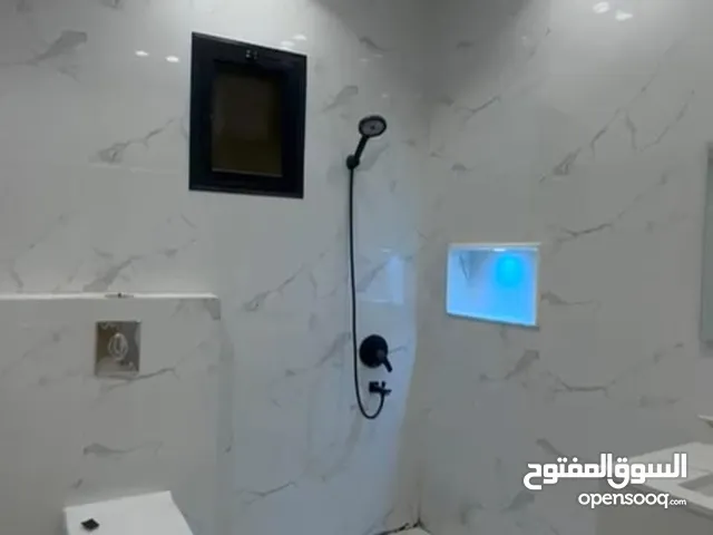 185 m2 3 Bedrooms Apartments for Rent in Al Madinah Al Iskan