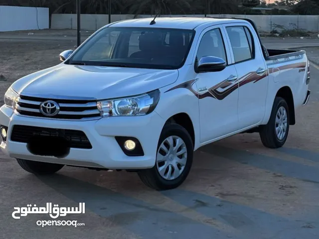 Used Toyota Hilux in Al Batinah