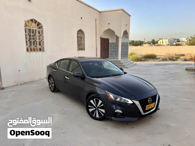 2019 نيسان التيما SL