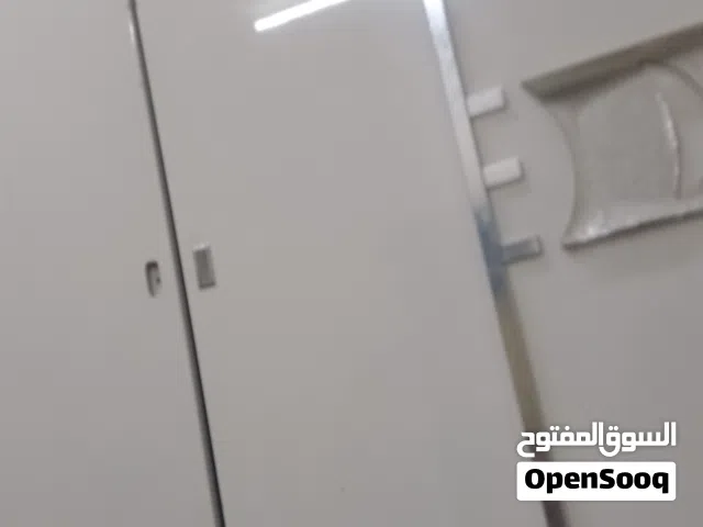 SEMI FURNISHED ROOM AVAILABLE FOR RENT SHORT TERM