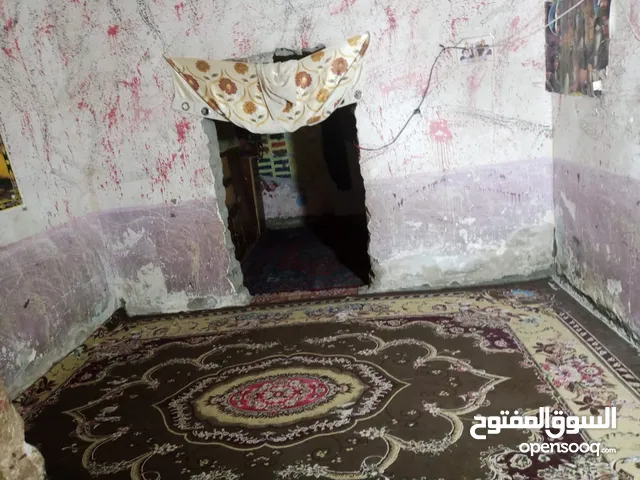 300m2 4 Bedrooms Townhouse for Sale in Basra Zahra'a