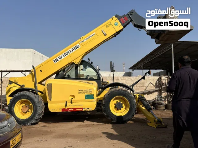 New Holand Boom loader