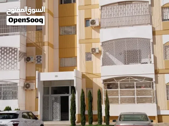 شقة 7000 الحدائق  المثلث للبيع