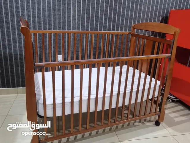 Baby crib with mattress (junior's brand)