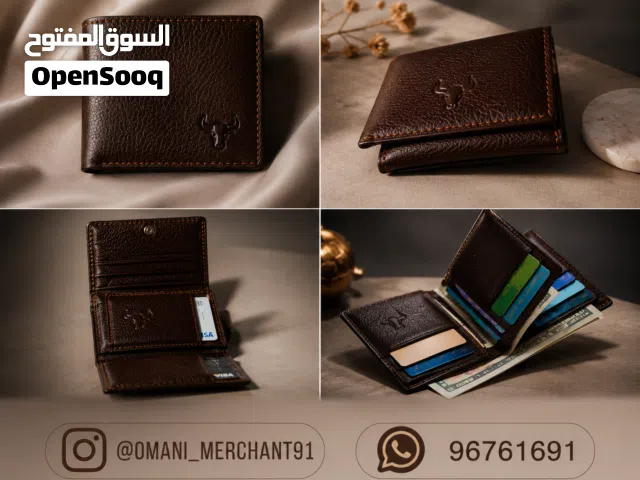 محفظة نقود أنيقة تتسع لعدد كبير من النقود والبطاقات