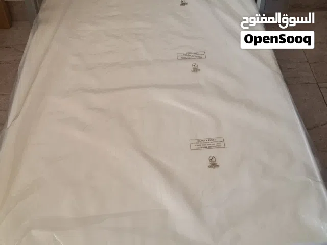 سرير اطفال