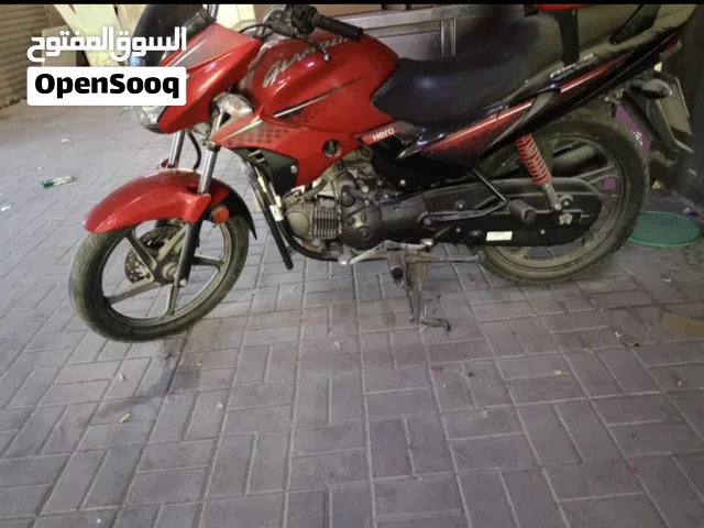 متوفر بايك سيكل ومعدات مطعم بحالة ممتازة للبيع