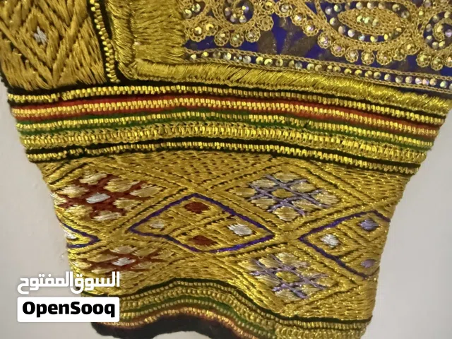 عماني الشرقية للبيع بسعر رمزي و خياطة جداً رائعة