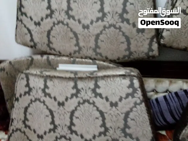 جلسه ارضيه مشاء الله كويسه مضغوطه للبيع