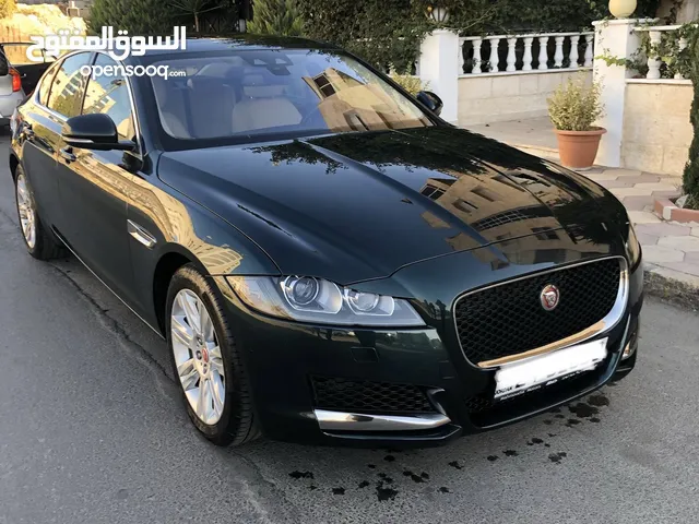 جاكوار XF 2018 وارد وكالة المحمودية لون مميز للبيع كلين ولا غلطة بيع او بدل