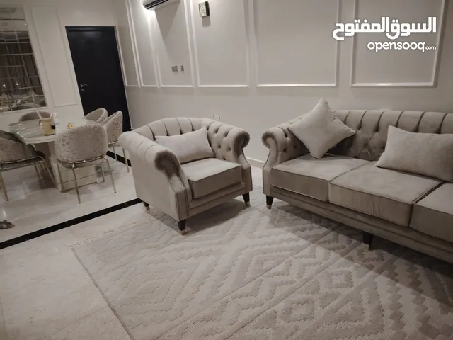 تنجيد الاثاث المستعمل اقرا الوصف في الاسفل